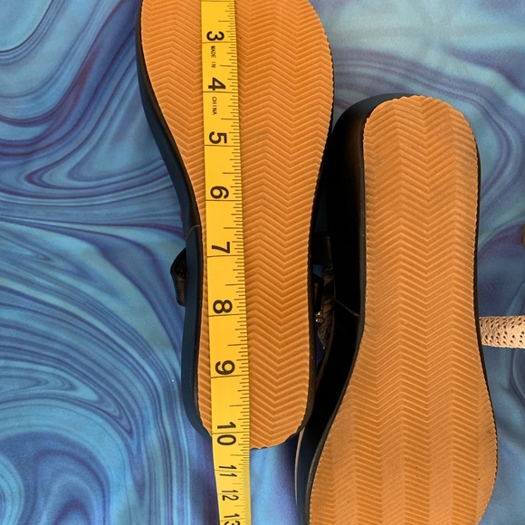 SIKETU ladies fabric rhinestone embellished wedge thong in size 9. LNWOT - Picture 10 of 10